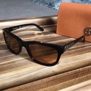 TORY BURCH Wayfarer Sunglasses
